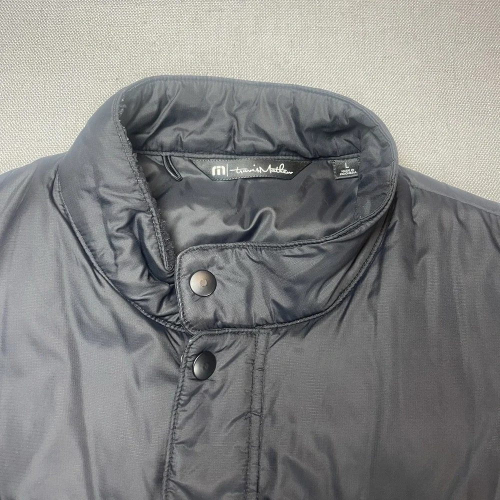 Travis Mathew Men's Large Black Insulated Golf Vest Pockets‎ Ripstop *Flaws*